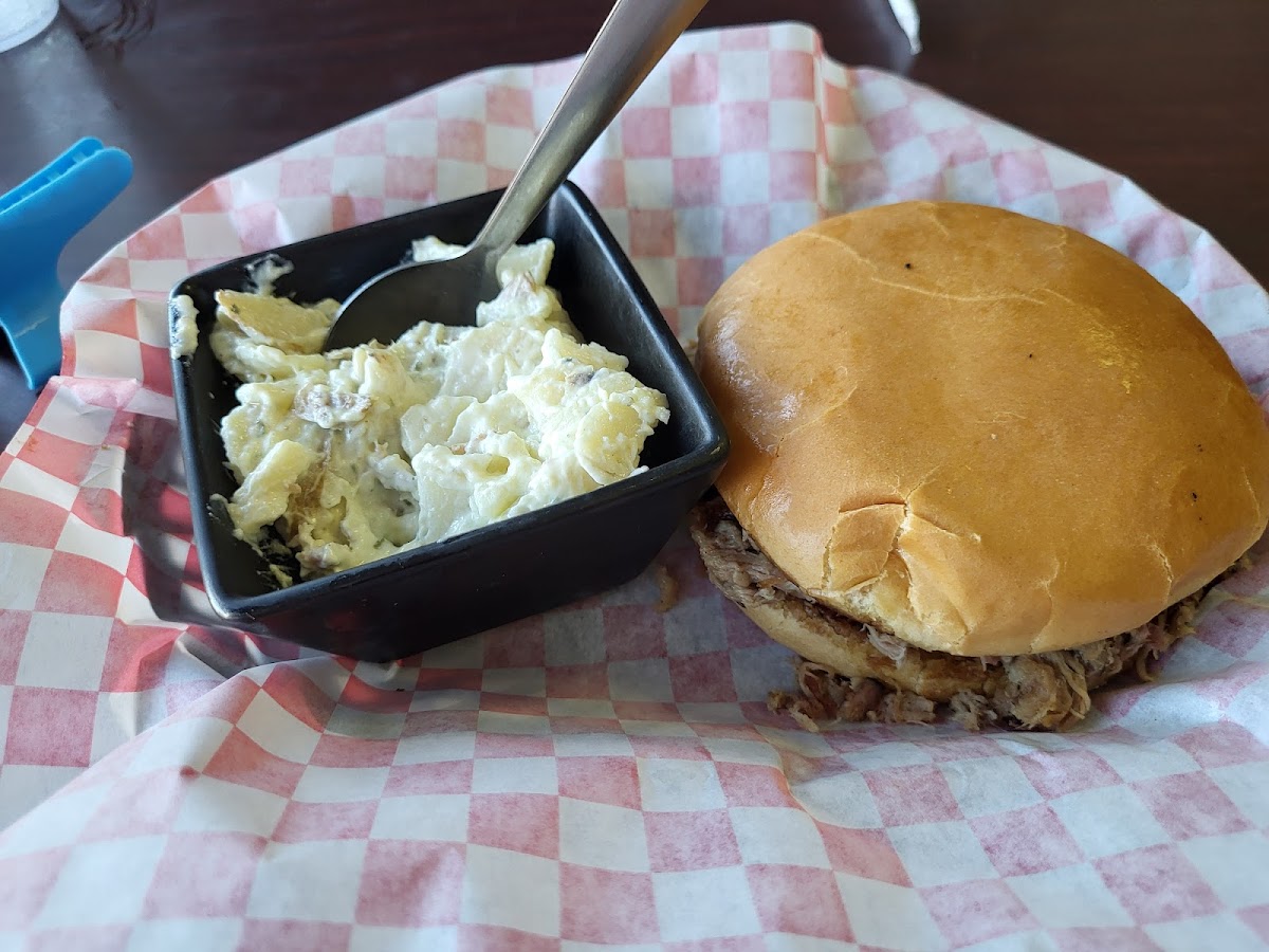 Fat Daddy's Bbq & Steakhouse-5